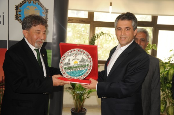 DİYARBAKIR BÜYÜKŞEHİR BELEDİYE BAŞKANINA ZİYARET