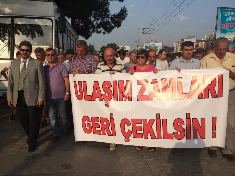BURSA EMEK MESLEK ÖRGÜTLERİNDEN`ULAŞIM ZAMLARI GERİ ÇEKİLSİN` BASIN AÇIKLAMASI 
