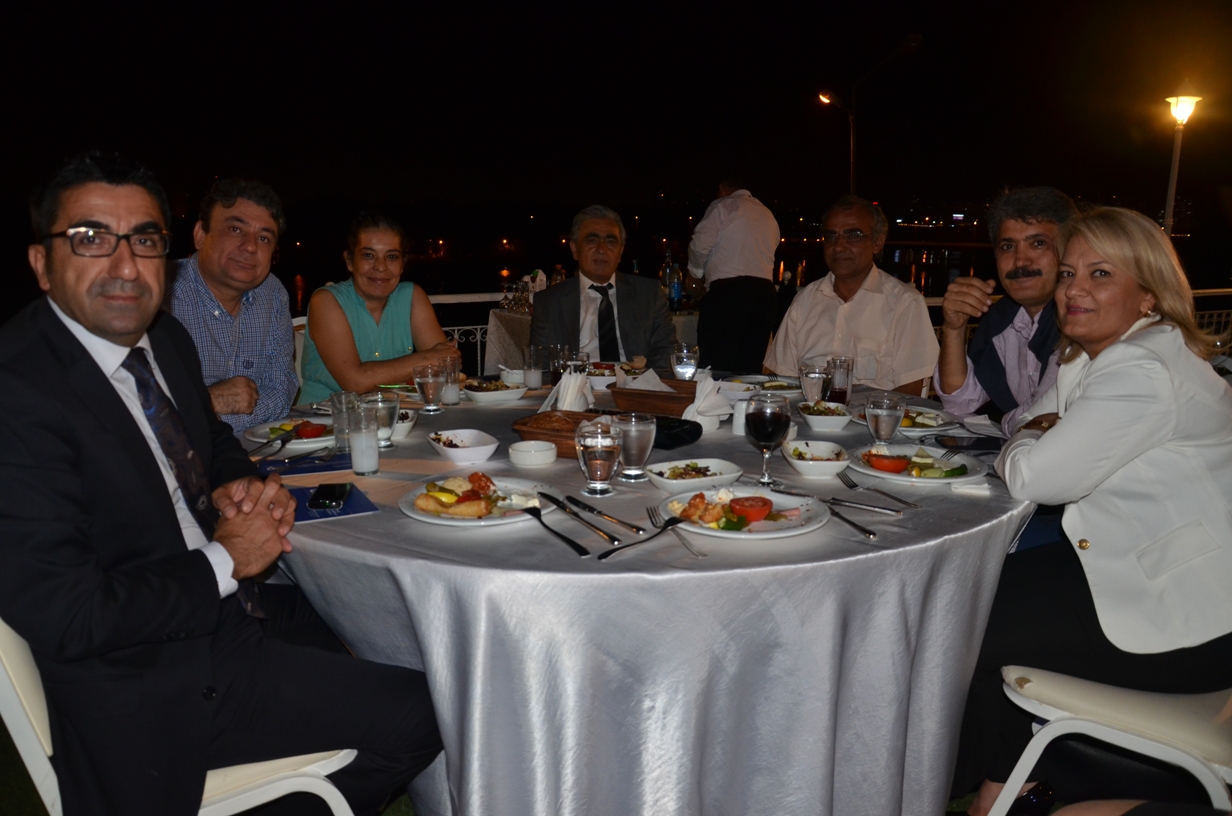 ZİRAAT MÜHENDİSLERİ 60. YIL YEMEĞİNDE BULUŞTU