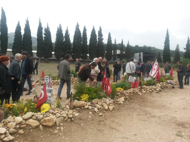 SOMA MADEN ŞEHİTLİĞİ`NE ZİYARET