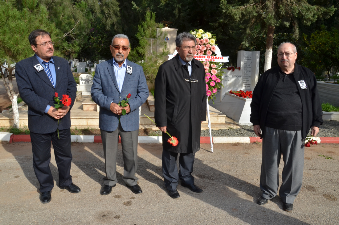 AKIN ÖZDEMİR MEZARI BAŞINDA ANILDI
