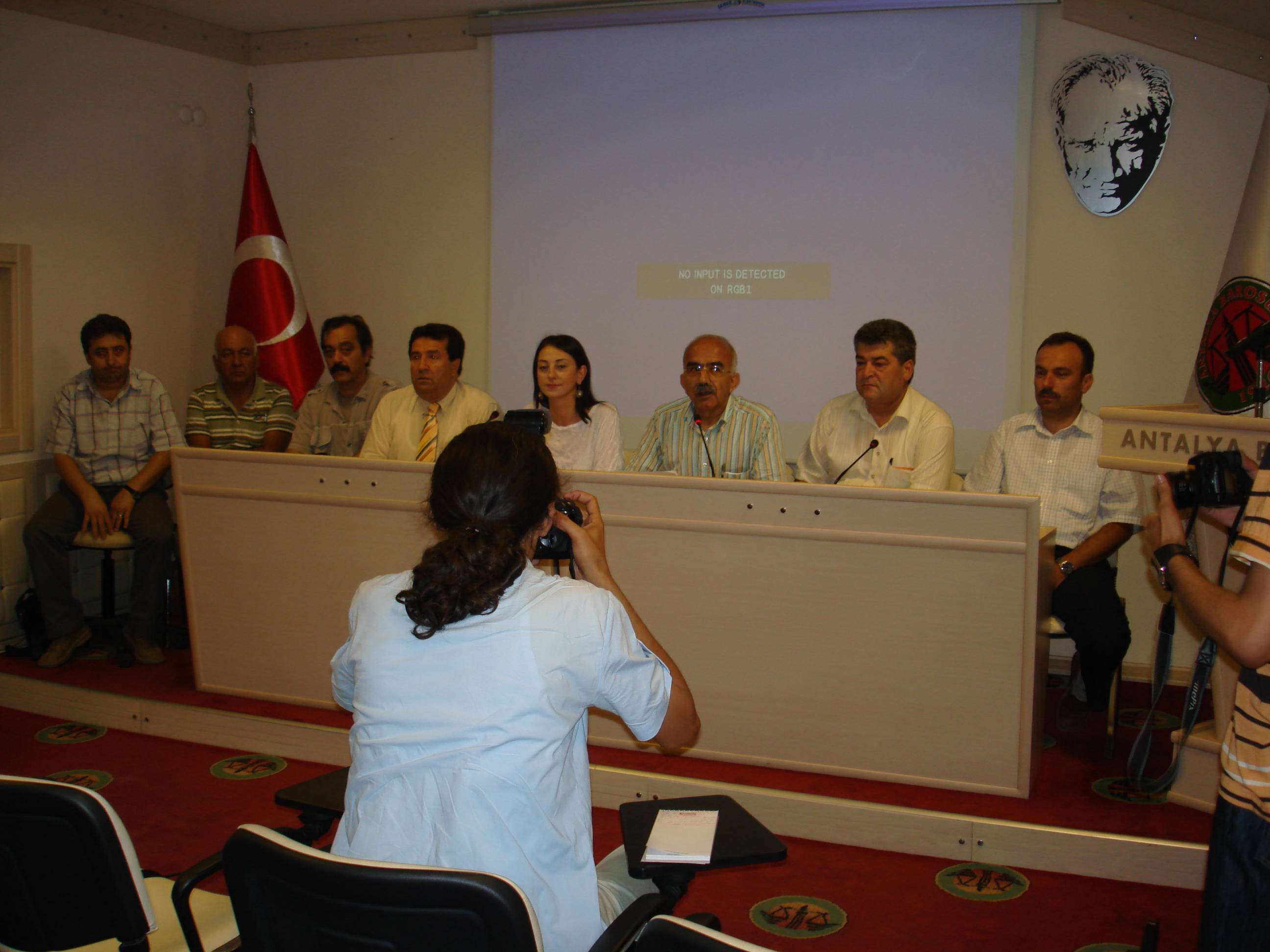 ANTALYA MESLEK ODALARI EŞGÜDÜM KURULU'NDAN BÜYÜKŞEHİR BELEDİYE BAŞKANI MENDERES TÜREL'E SERT YANIT