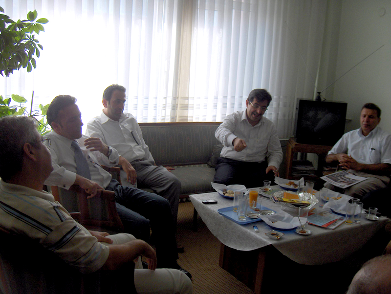 AKP MİLLETVEKİLİ ADAYLARI ŞUBEMİZE ZİYARETTE BULUNDU