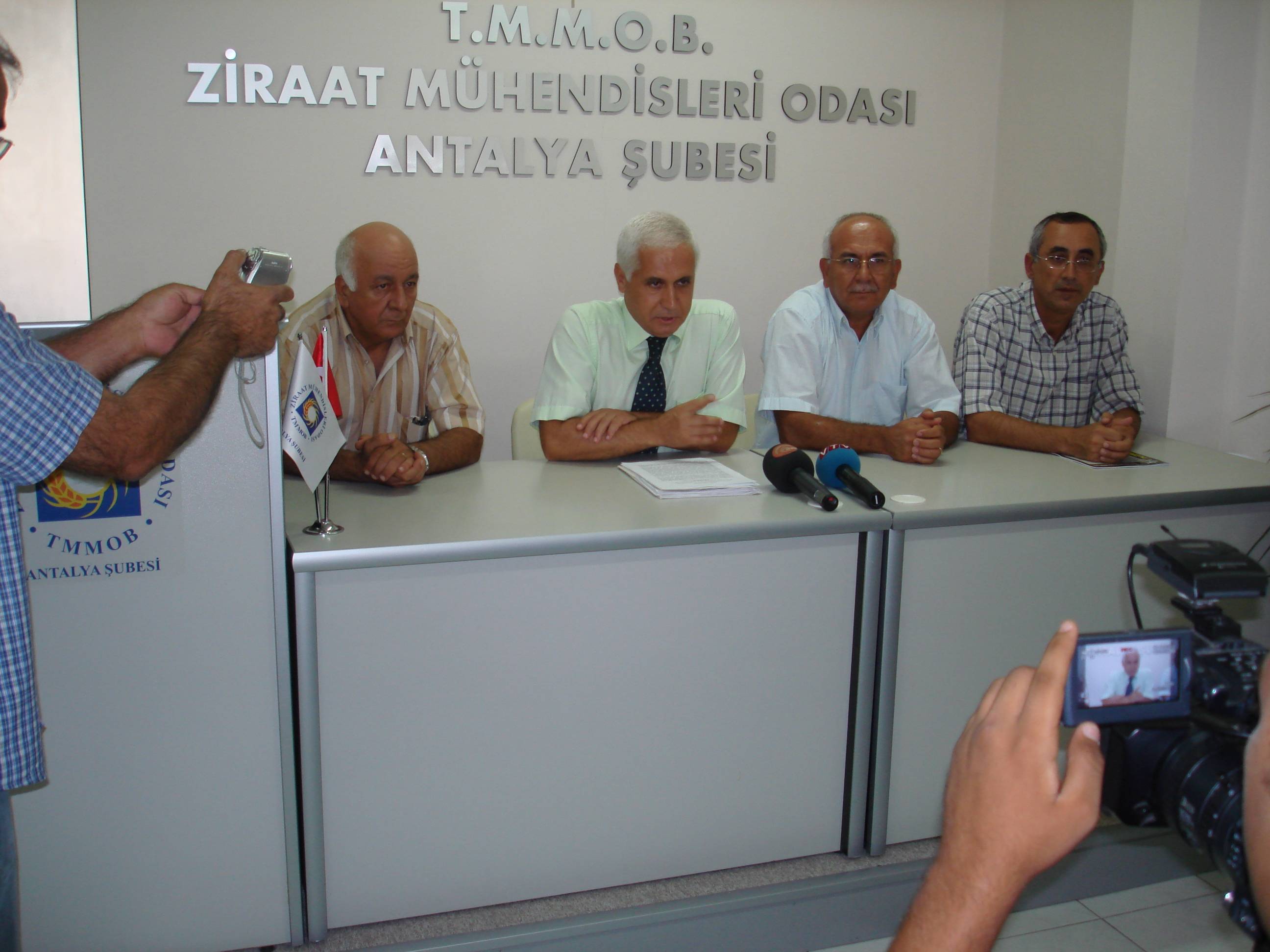 BASIN AÇIKLAMASI: ÖZELLEŞTİRMENİN DE SUYUNU ÇIKARDILAR