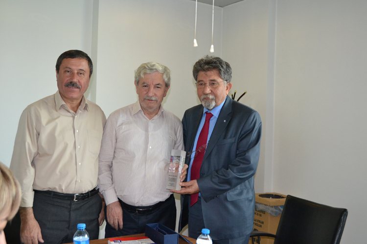 BEYPİLİÇ GENEL MÜDÜRÜ SAİT KOCA`YA TEŞEKKÜR PLAKETİ