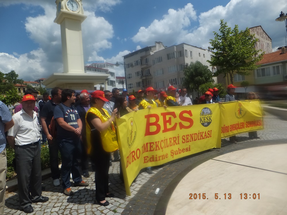 KIRKLARELİ`DE BÜRO EMEKÇİLERİNİN BASIN AÇIKLAMASINA KATILDIK