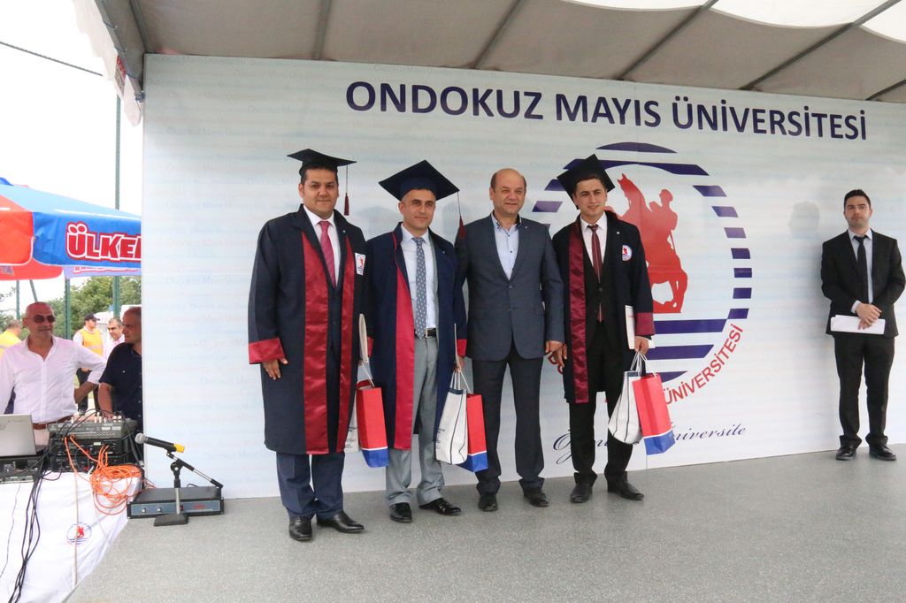 OMÜ ZİRAAT FAKÜLTESİNDE MEZUNİYET SEVİNCİ…