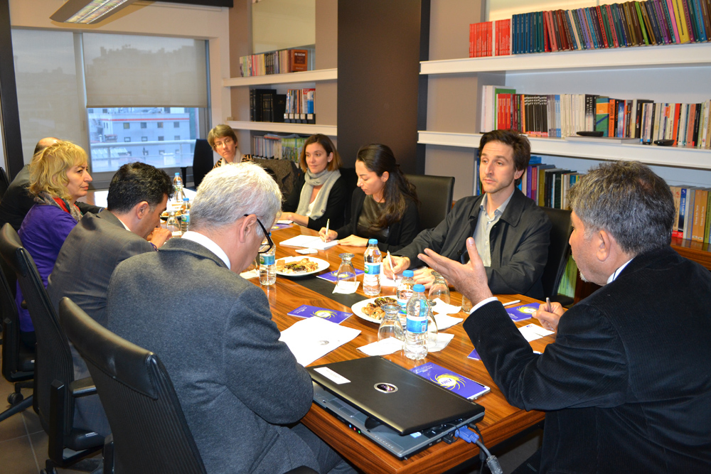 FRANSIZ HEYETTEN ODA`MIZA ZİYARET