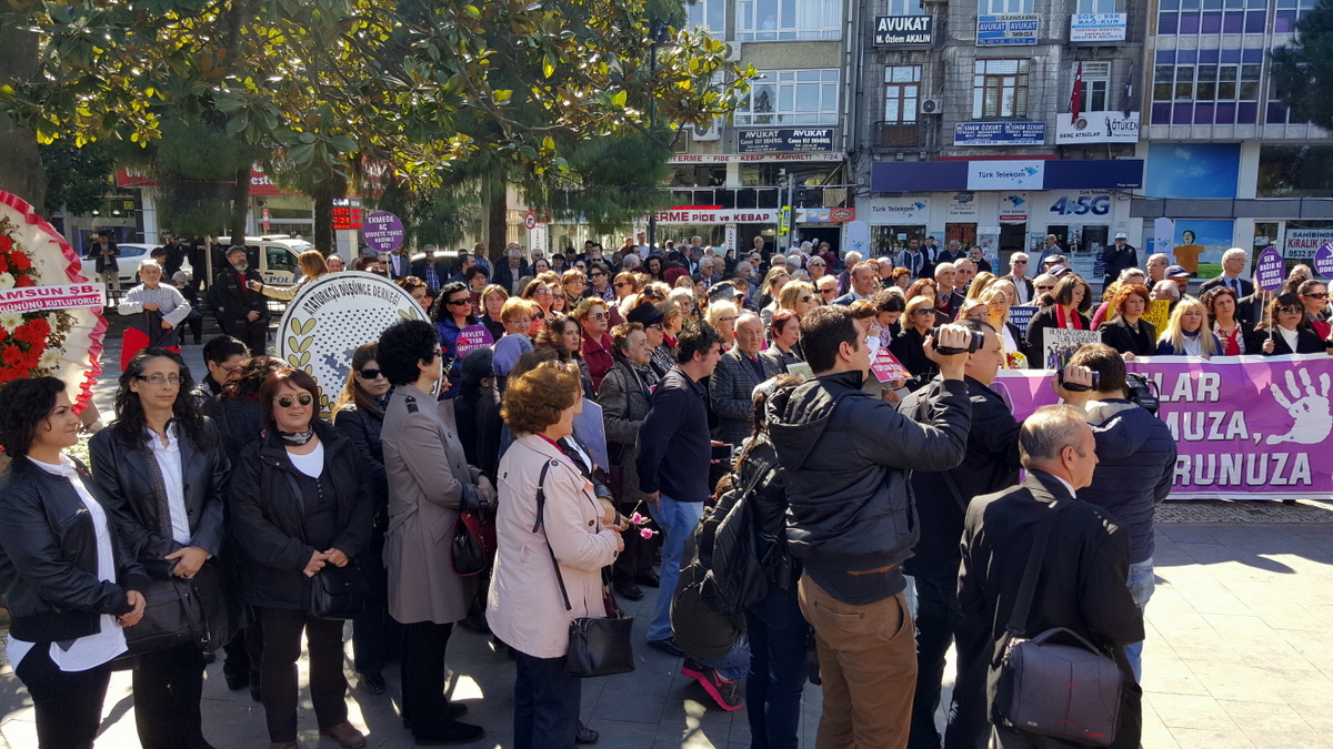 8 MART DÜNYA EMEKÇİ KADINLAR GÜNÜ