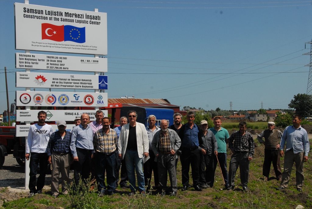 TEKKEKÖY` DE LOJİSTİK KÖY SÜRECİNDE İLÇE HALKI 
