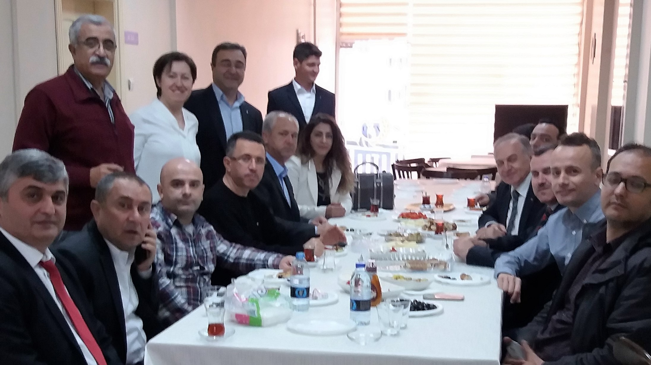 PLAKET TÖRENİNDE MESLEKTAŞLARIMIZLA BİR ARAYA GELDİK