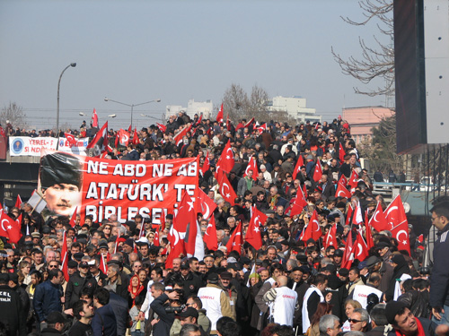 "BAĞIMSIZLIK VE LAİKLİK MİTİNGİ"NE KATILDIK