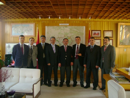 KAYSERİ D.S.İ. XII. BÖLGE MÜDÜRÜNE ŞUBE BAŞKANLIĞIMIZCA PLAKET VERİLDİ