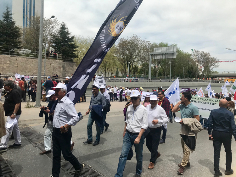 1 MAYIS BİRLİK, MÜCADELE VE DAYANIŞMA GÜNÜ'NÜ ALANLARDA KUTLADIK