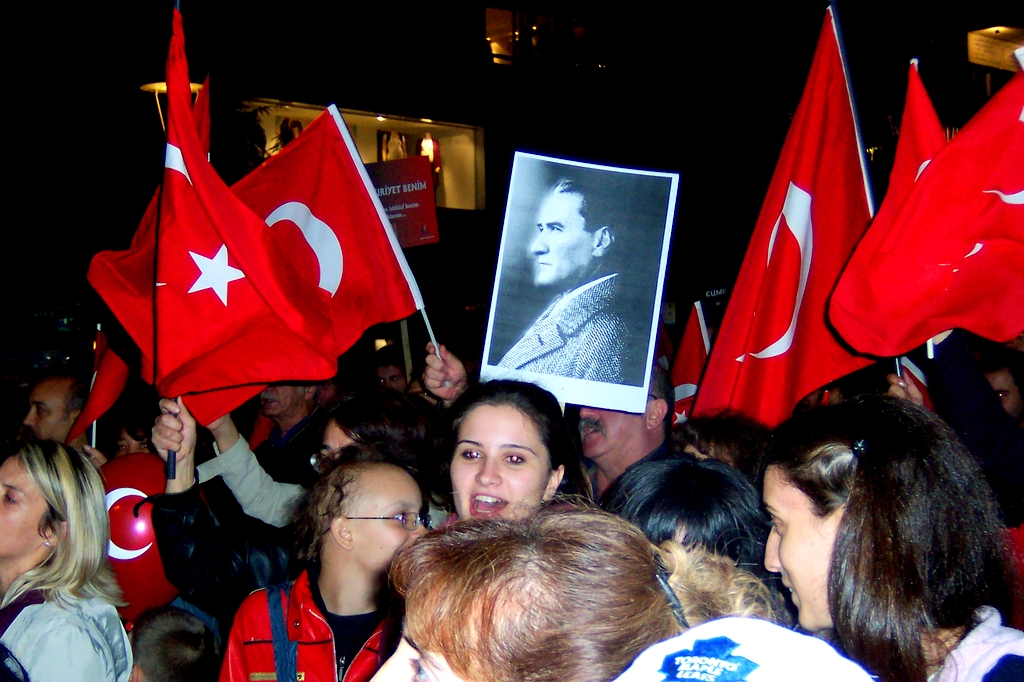 CUMHURİYET BAYRAMI İSTANBUL’DA BÜYÜK COŞKUYLA KUTLANDI