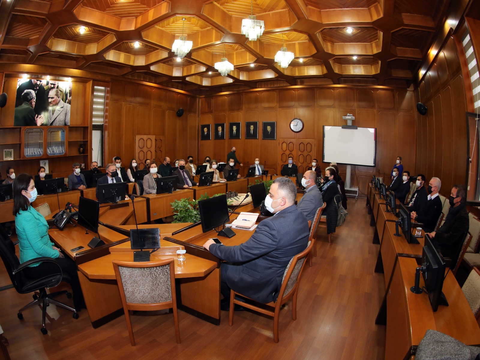 ÇUKUROVA ÜNİVERSİTESİ ZİRAAT FAKÜLTESİ TOPRAK BİLİMİ VE BİTKİ BESLEME BÖLÜMÜ LİSANS EĞİTİM PROGRAMININ AKREDİTASYON DEĞERLENDİRMESİNE KATILIM SAĞLADIK