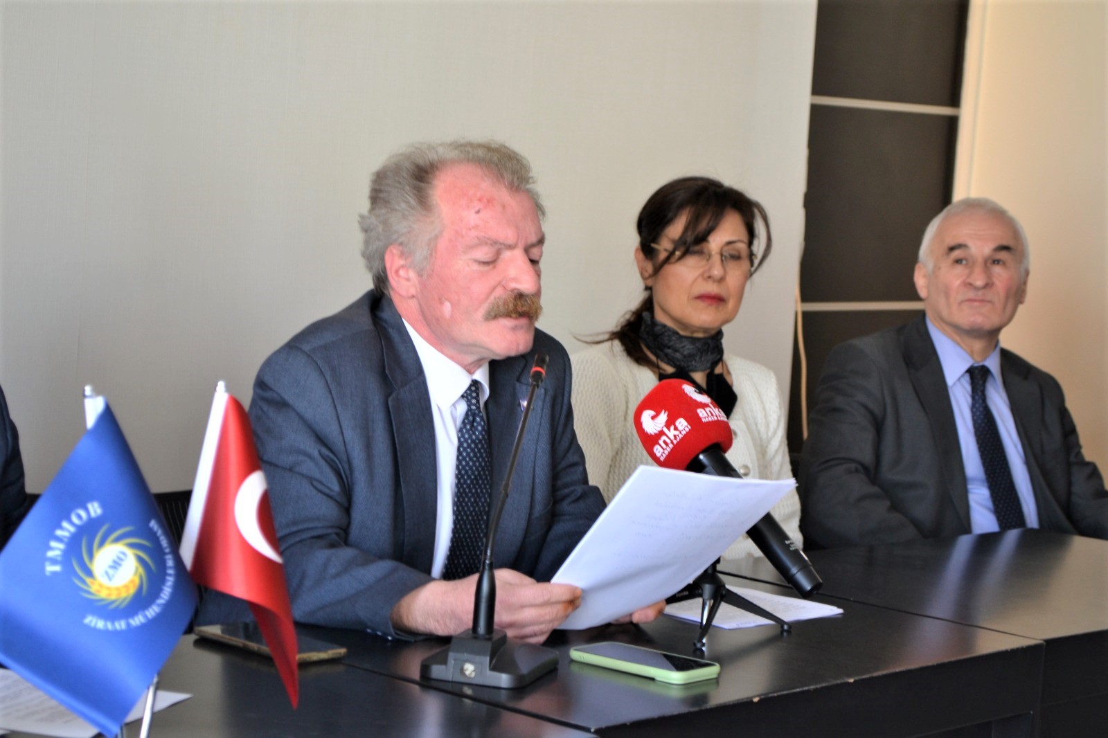 ORTAK BASIN TOPLANTISI: "TAM DA ŞİMDİ, ZEYTİNLİKLERİMİZİ KORUMAK ZAMANIDIR."