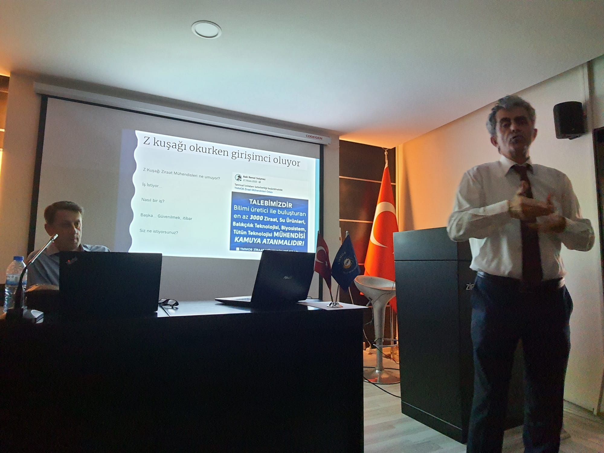 AÜZF ZMO-GENÇ TARAFINDAN  "GELECEĞİN TARIMI VE ZİRAAT MÜHENDİSLERİ" KONULU SEMİNER GERÇEKLEŞTİRİLDİ