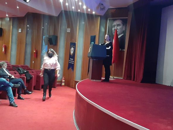 ESKİŞEHİR BÜYÜKŞEHİR BELEDİYESİ İLE GERÇEKLEŞTİRDİĞİMİZ PROTOKOL KAPSAMINDA İLK EĞİTİMİMİZİ TAŞBAŞI KÜLTÜR MERKEZİNDE "ARICILIK" KONUSUNDA GERÇEKLEŞTİRDİK