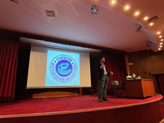  "SEBZE YETİŞTİRİCİLİĞİ" VE "BUDAMA VE AŞILAMA TEKNİKLERİ" SEMİNERİ