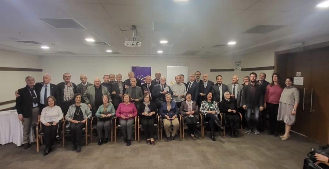 MESLEKTE 50.YIL PLAKETLERİNİN TAKDİMİ
