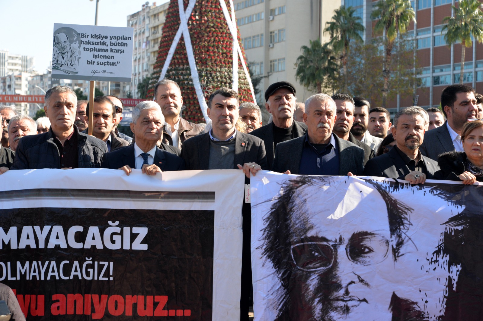 KATLETİLİŞİNİN 31. YILINDA UĞUR MUMCU ANILDI