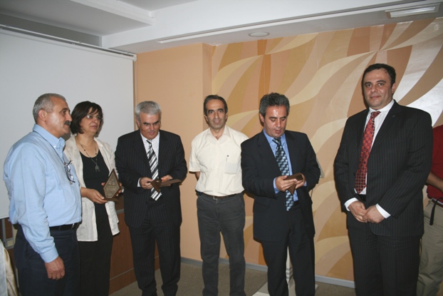 GIDA İLE İLGİLİ YENİ YASAL DÜZENLEMELER KONULU PANEL YAPILDI